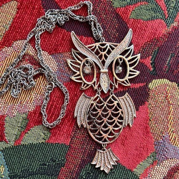 Vintage Owl Intellectual Statement Necklace - Picture 4 of 9